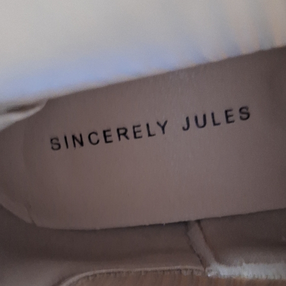 Sincerely Jules NEW Bone Whimsigoth Faux Suede Lug Sole Ankle Boots Size 9.5 - Picture 9 of 11